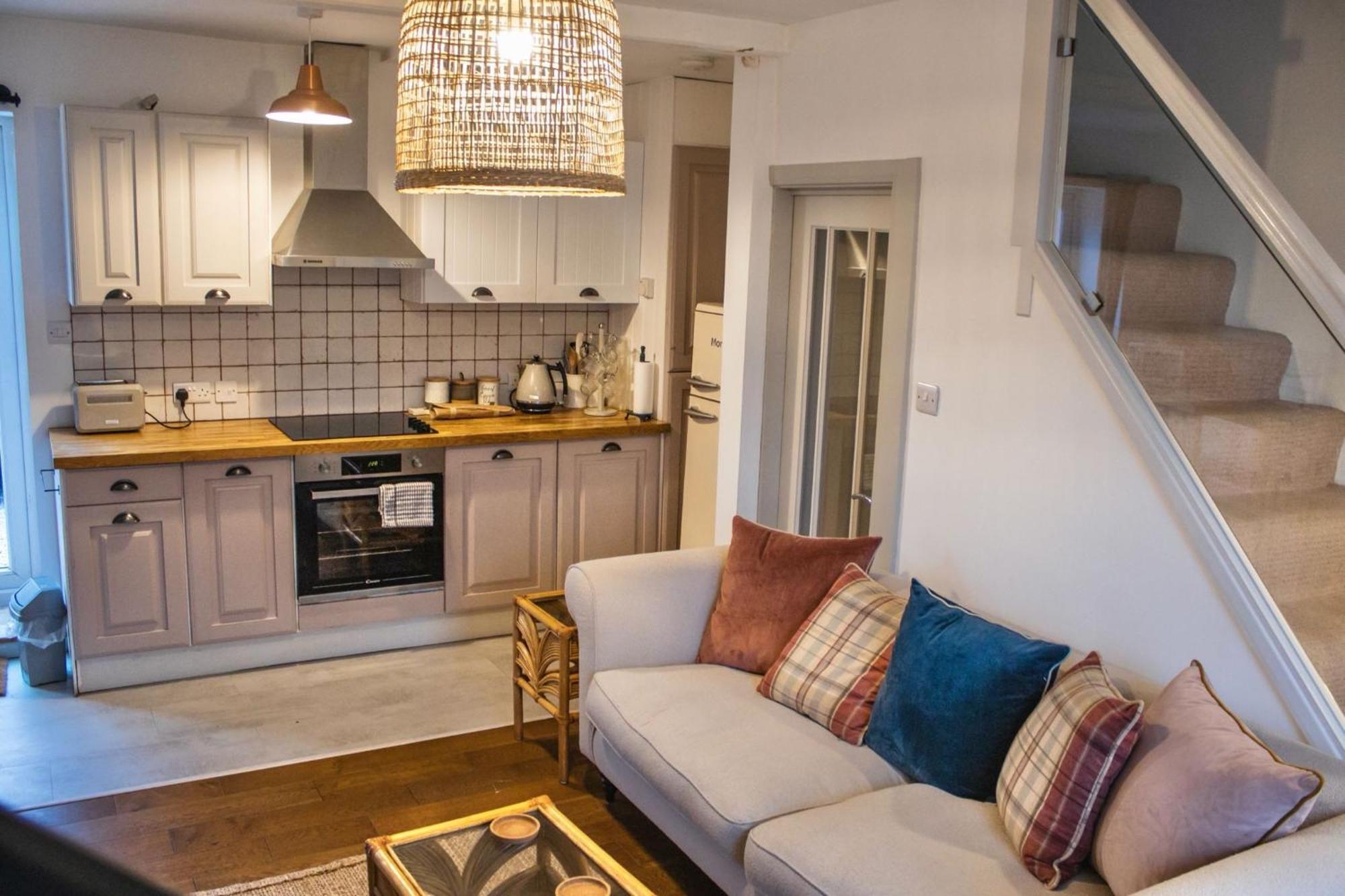 Spa Garden Cottage - Upper Hopton Mirfield Ngoại thất bức ảnh